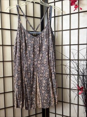 Ashley Stewart Gray Floral Crisscross Strap Dress